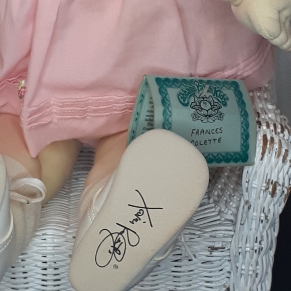 Cabbage patch doll - Picture 2 of 4